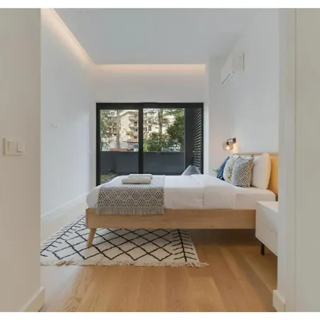 Aqua Apartment